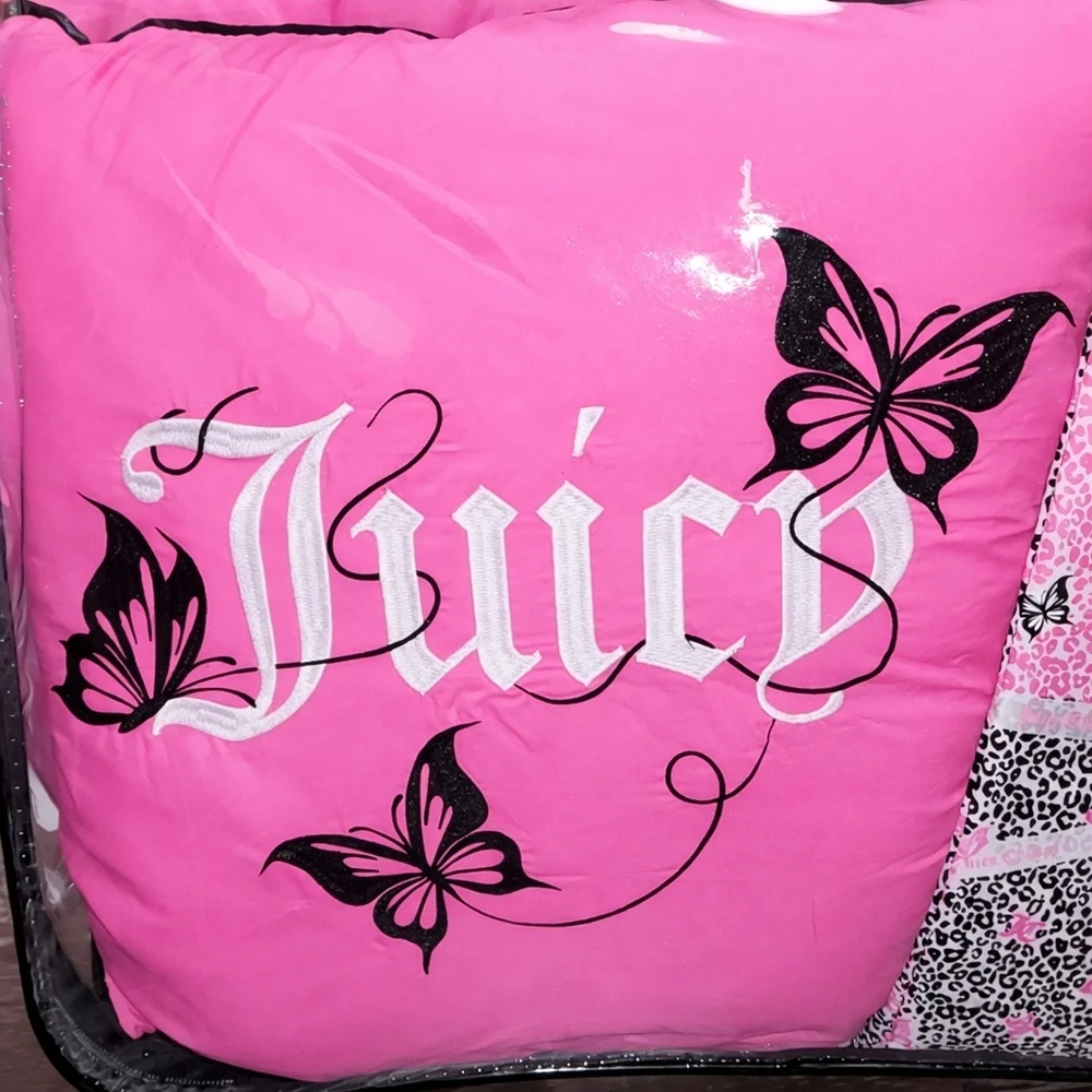 Juicy Couture 6 Piece Reversible Comforter Bed Set Pink & Black / Leopard - New